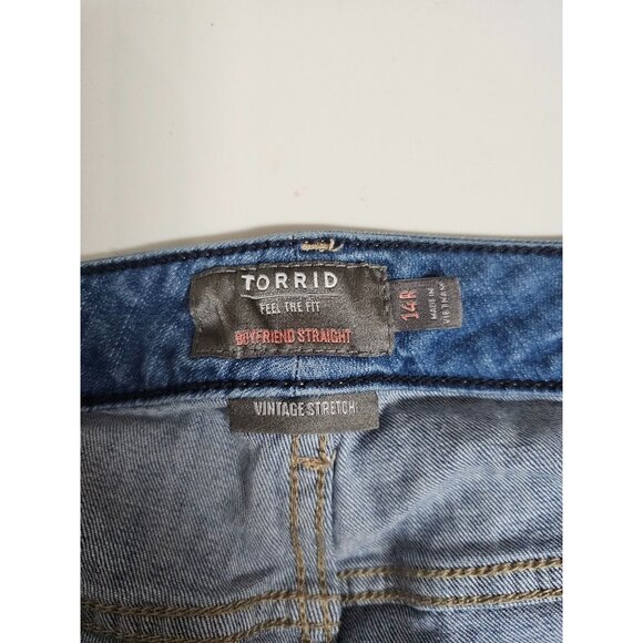 Torrid Women's Distressed Boyfriend Straight Jeans Vintage Stretch Size 14R - Picture 4 of 5